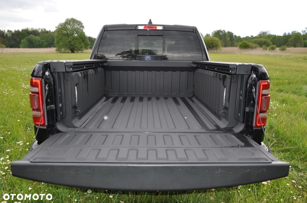 Dodge RAM - 22