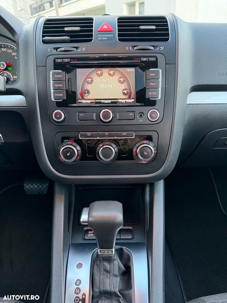 Volkswagen Jetta ver-1-6-dsg-comfortline - 14