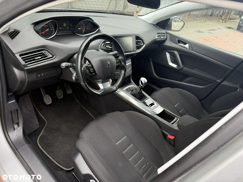 Peugeot 308 - 9