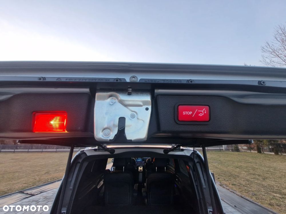 Mercedes-Benz Klasa V 300 d 4-Matic Avantgarde 9G-Tronic (ekstra d³) - 24