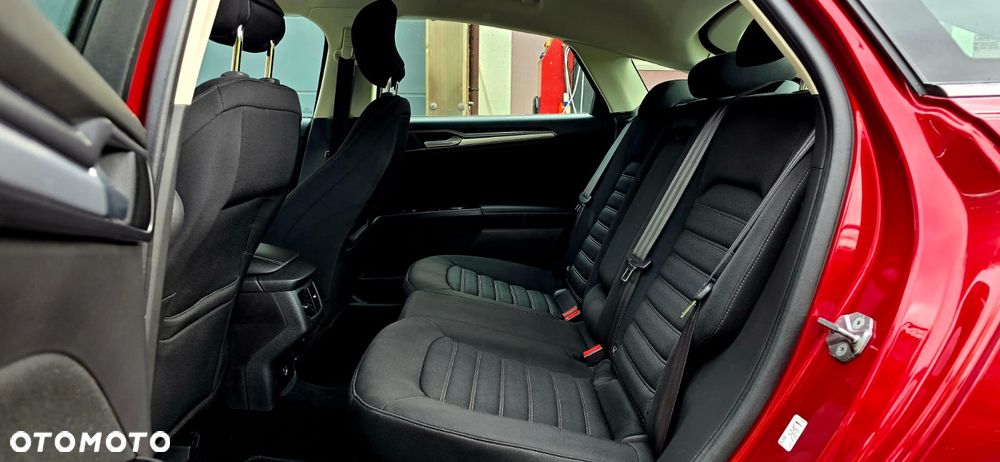 Ford Mondeo - 22