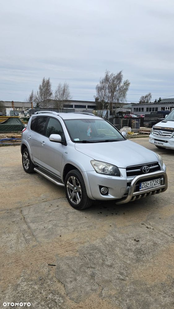 Toyota RAV4 2.2 D-CAT Premium - 2