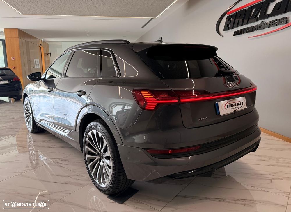 Audi e-tron 55 quattro S line - 12