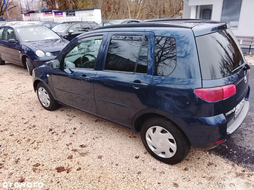 Mazda 2 - 4