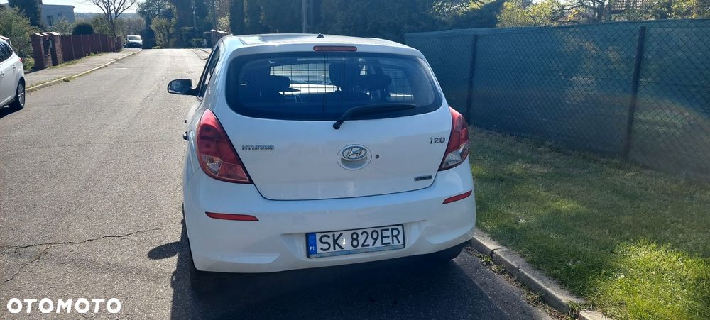 Hyundai i20 1.1 CRDi Style - 4