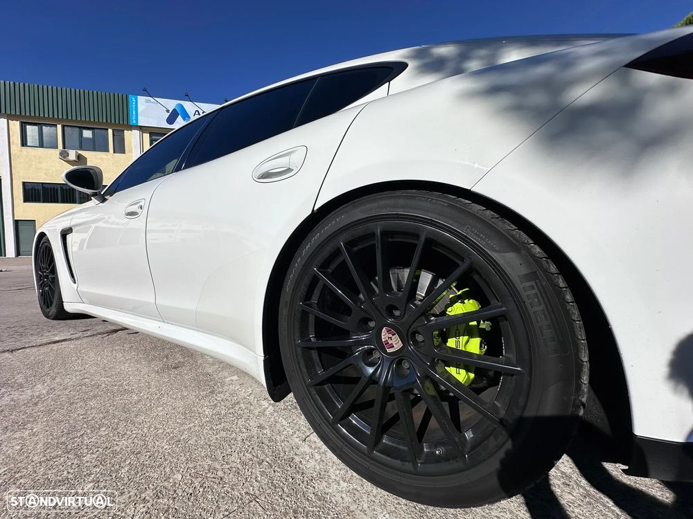 Porsche Panamera Diesel Platinum Edition - 10