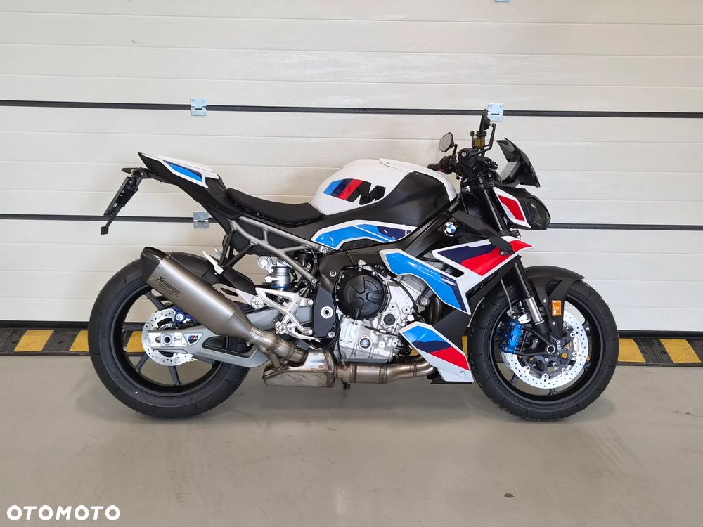 BMW S - 3