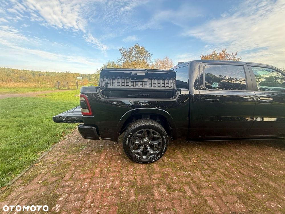 RAM 1500 5.7 Crew Cab Shortbed Limited Black - 31