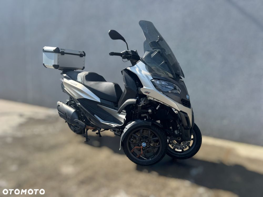 Piaggio MP-3 - 1