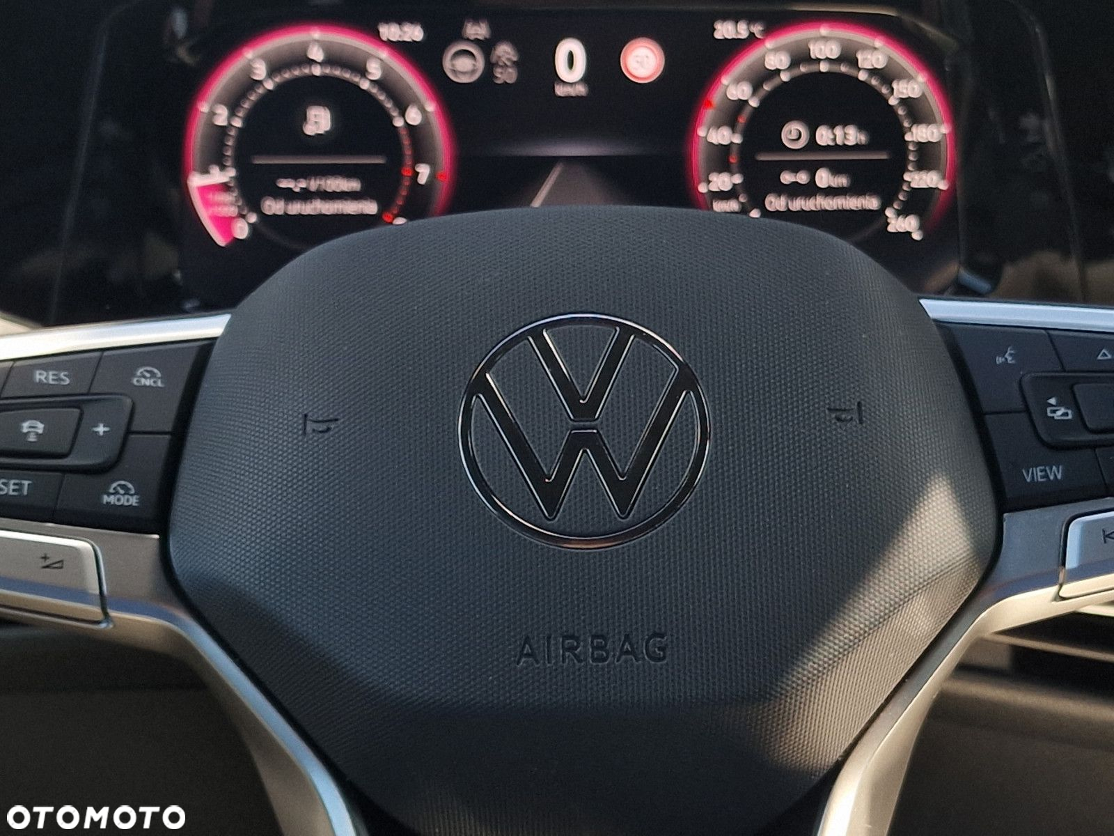 Volkswagen Golf - 29