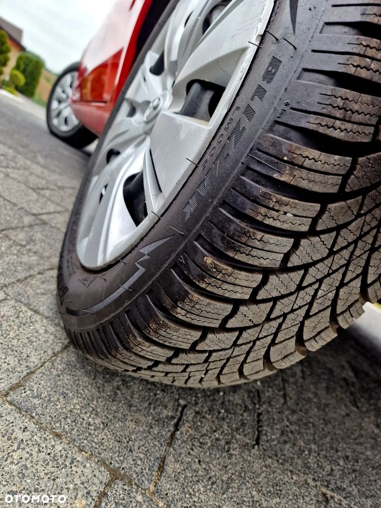 Toyota Yaris 1.4 D-4D Sol - 4