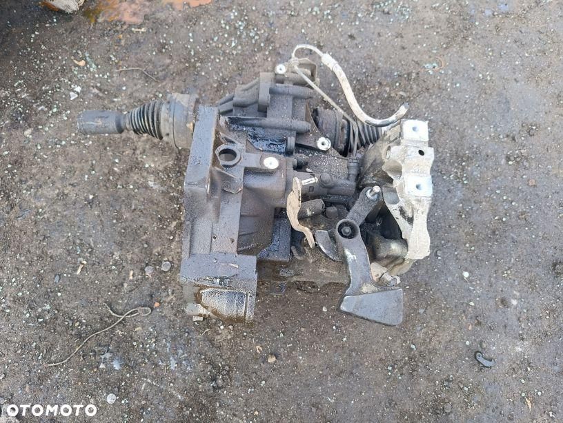 SKRZYNIA BIEGÓW MANUALNA 5 VW GOLF V 1.9 TDI GQQ GQQ - 2