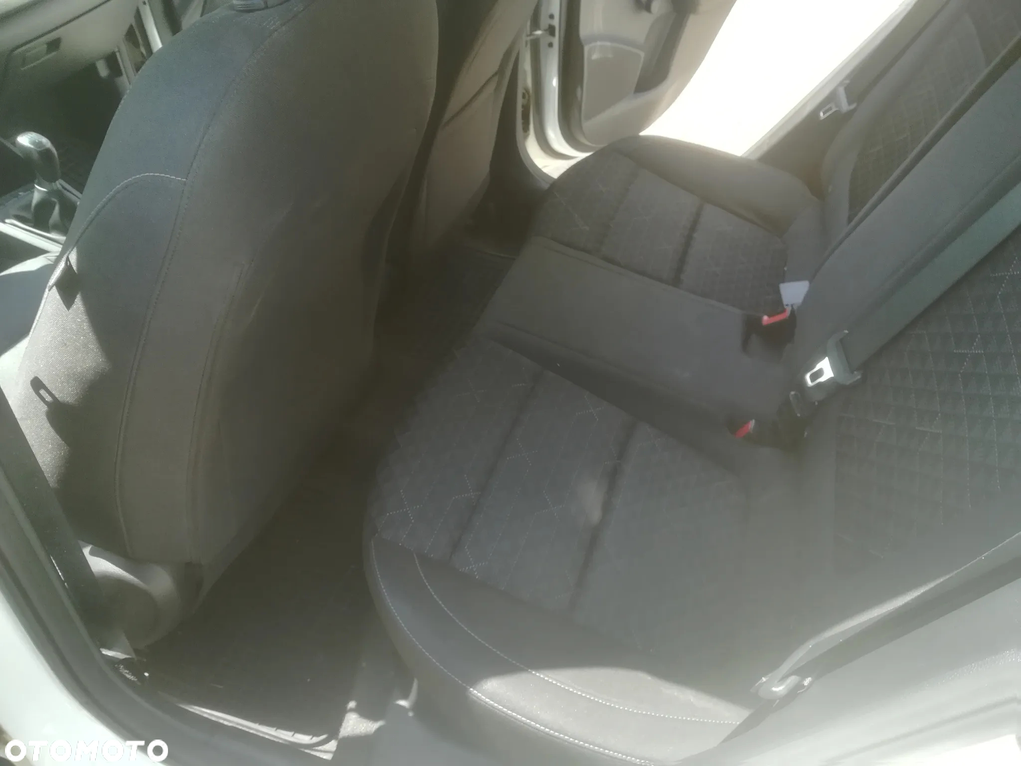 Kia Rio 1.4 crdi Business Line - 13