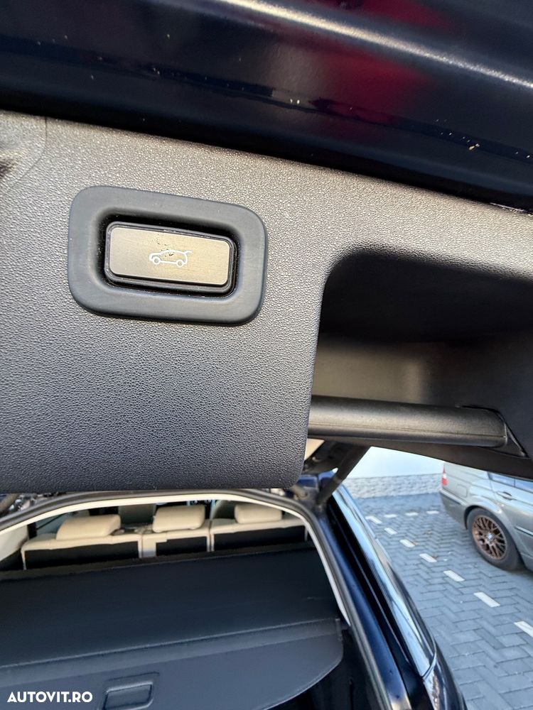 Land Rover Discovery Sport - 22