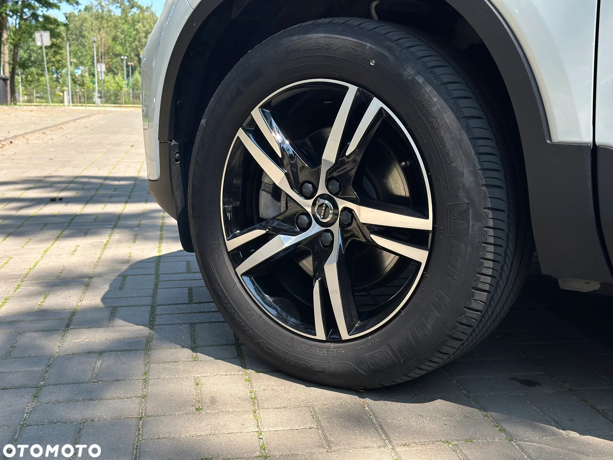 Volvo XC 40 B5 AWD Ultimate Dark - 9