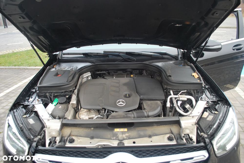 Mercedes-Benz GLC - 27