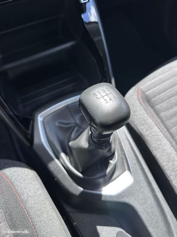 Peugeot 2008 1.5 BlueHDi Style - 36