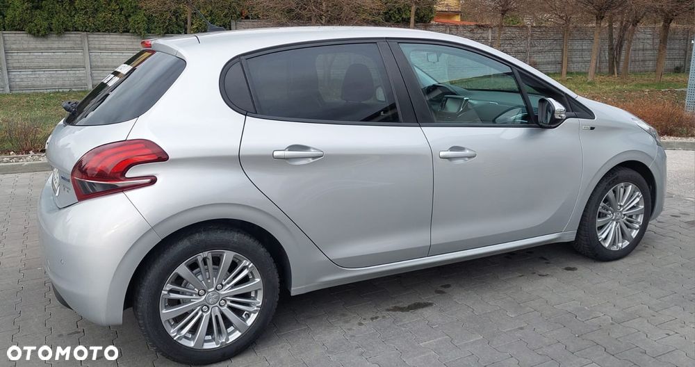 Peugeot 208 PureTech 82 Active - 6