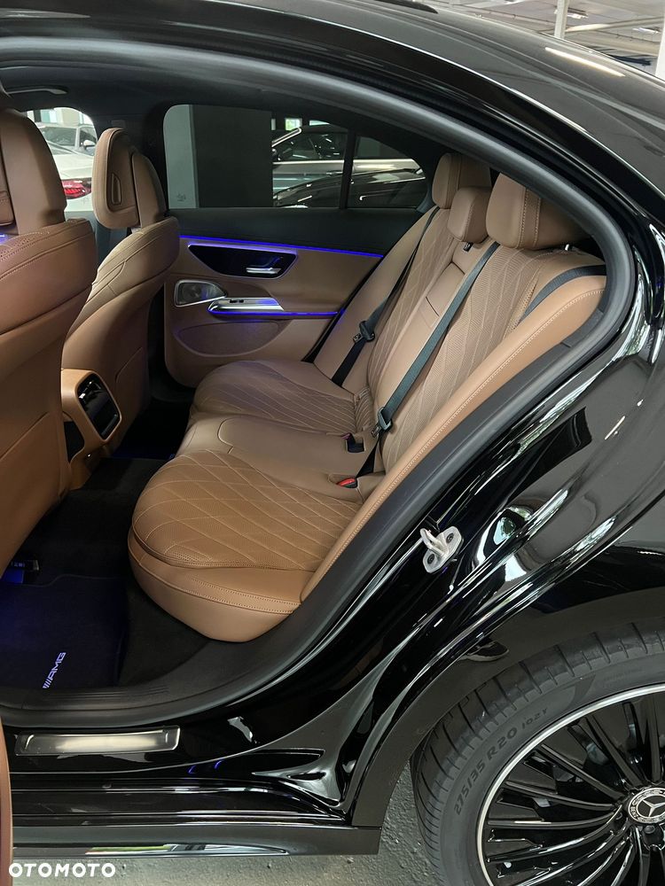 Mercedes-Benz Klasa E 200 mHEV AMG 9G-Tronic - 10