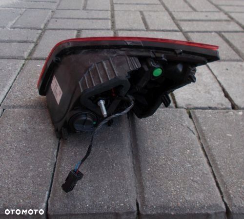 LAMPA TYLNA KLAPY LEWA LED PEUGEOT 308 II HB - 2