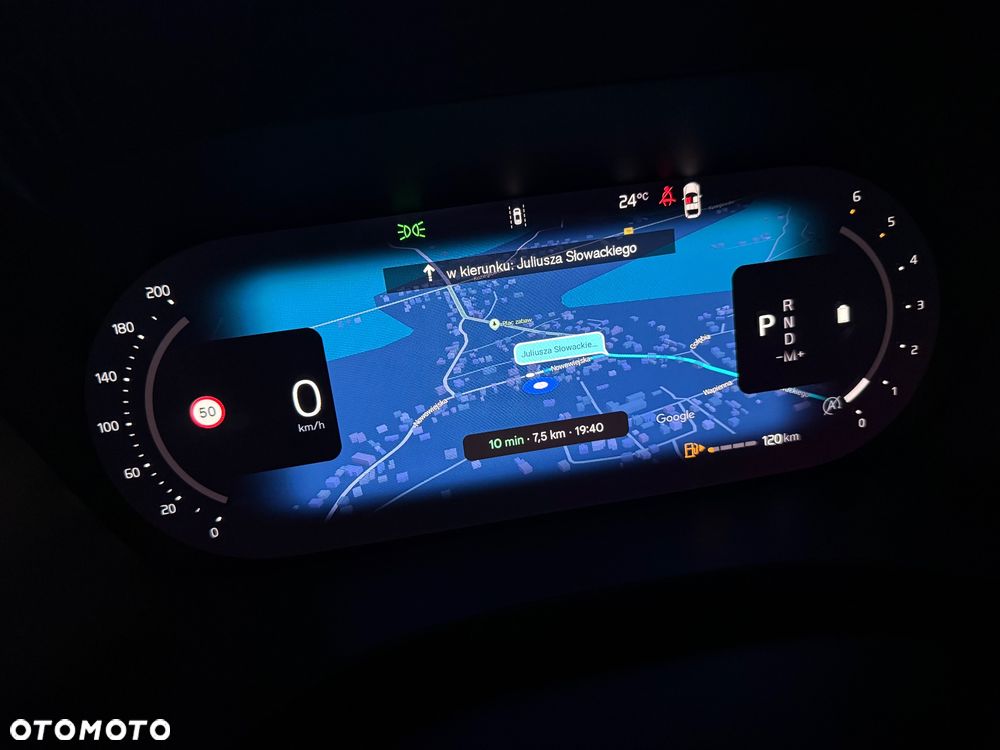 Volvo XC 60 B4 D Plus Dark - 22