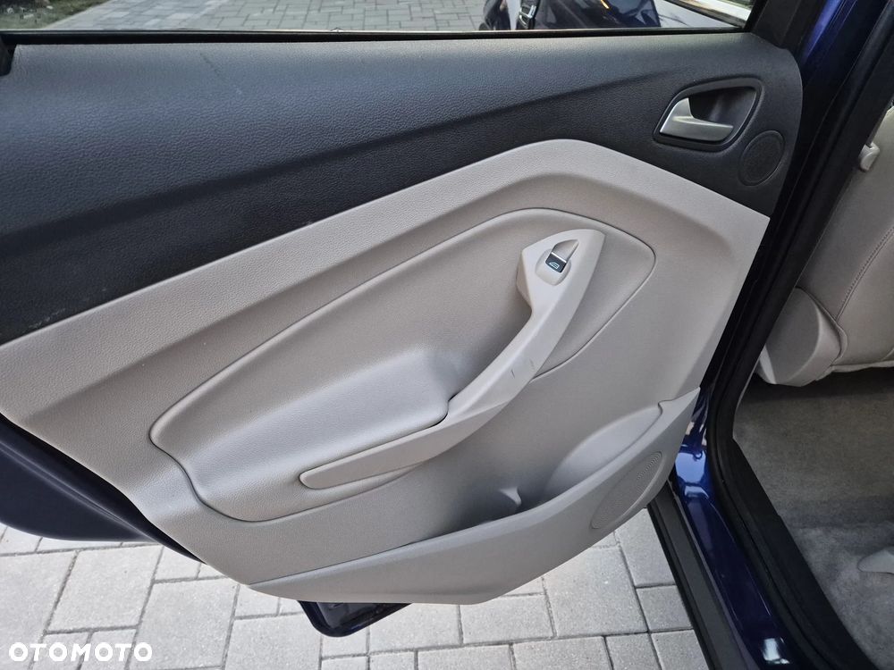 Ford Escape 2.0 EcoBoost AWD Titanium - 19
