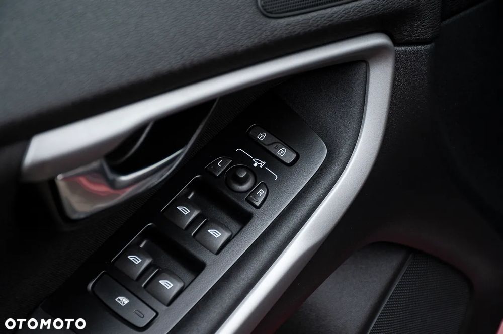 Volvo V40 D3 Drive-E Summum - 36