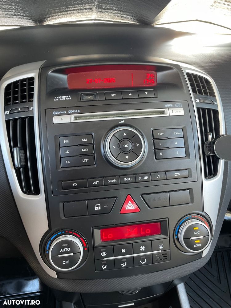 Kia Ceed 1.6 CRDi 115 Automatik Spirit - 20