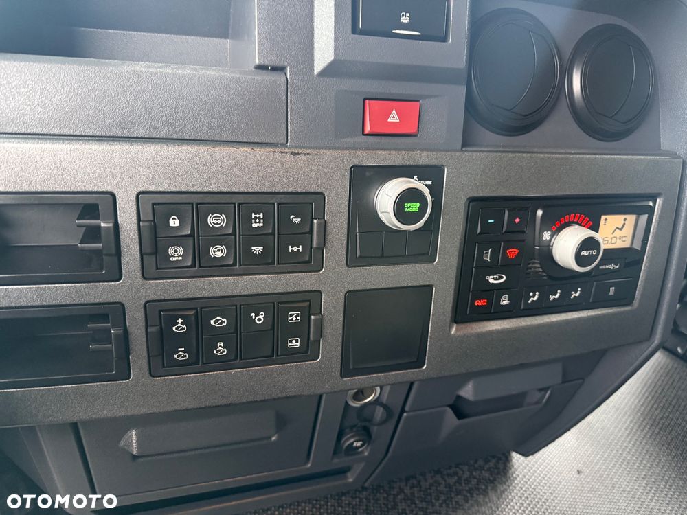 Renault T440 / 13L / HYDRAULIKA 2 OBWODY / 2 ŁÓŻKA / SPROWADZONA / STAN BDB / / / - 28