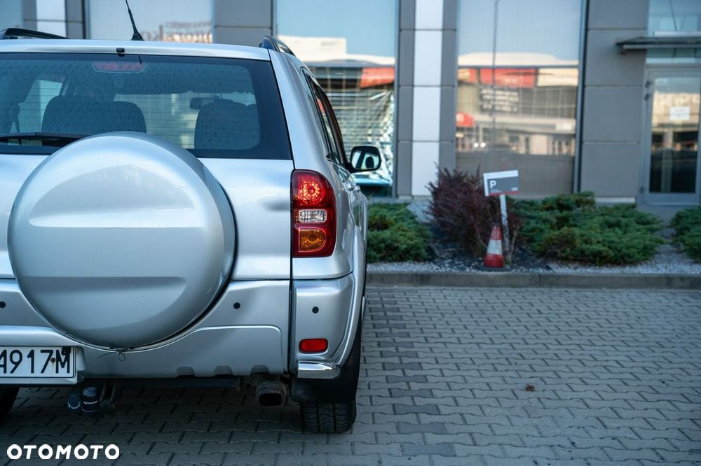 Toyota RAV4 4x4 Edition - 9