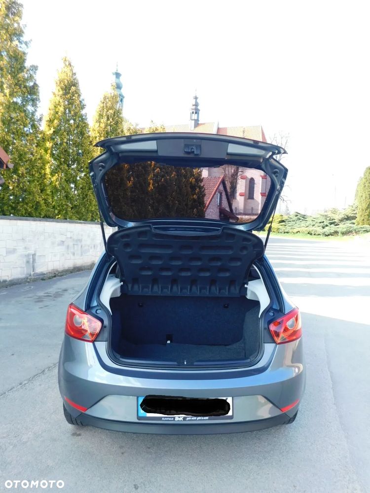 Seat Ibiza 1.2 12V Reference Salsa - 12