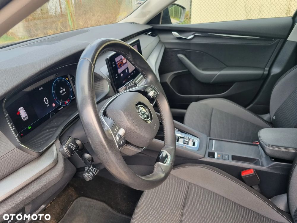 Skoda Octavia 2.0 TDI DSG Exclusive Plus - 15