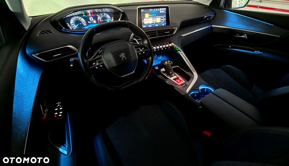 Peugeot 3008 1.5 BlueHDi Allure Pack S&S EAT8 - 3