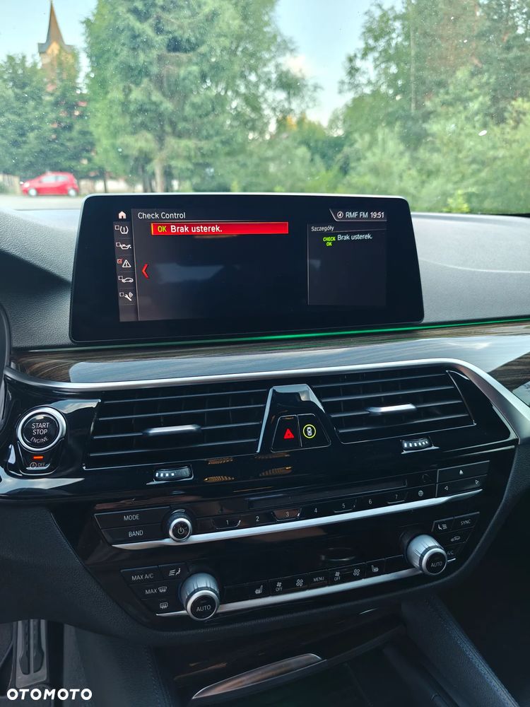 BMW Seria 5 530i M Sport sport - 24