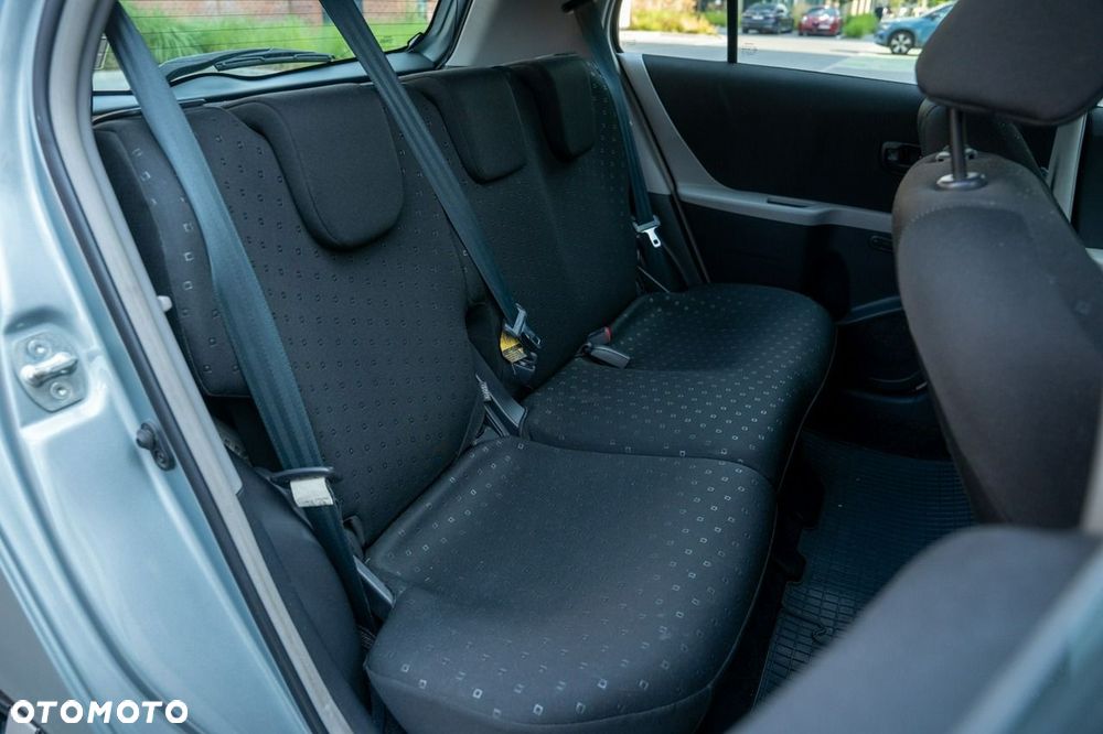 Toyota Yaris - 23