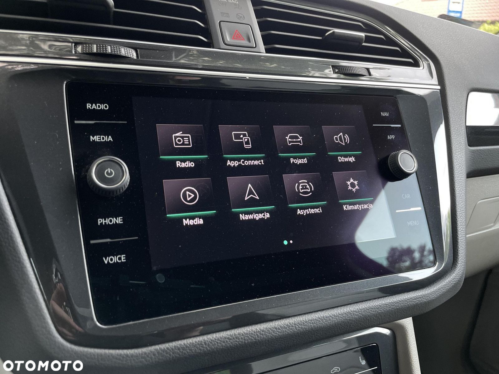 Volkswagen Tiguan 2.0 TDI SCR 4Mot Elegance DSG - 31