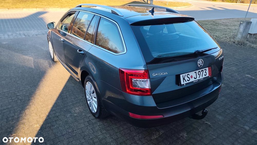 Skoda Octavia 2.0 TDI DSG Ambition - 19