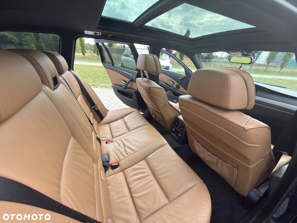 BMW Seria 5 530d Sport-Aut Edition Exclusive - 28