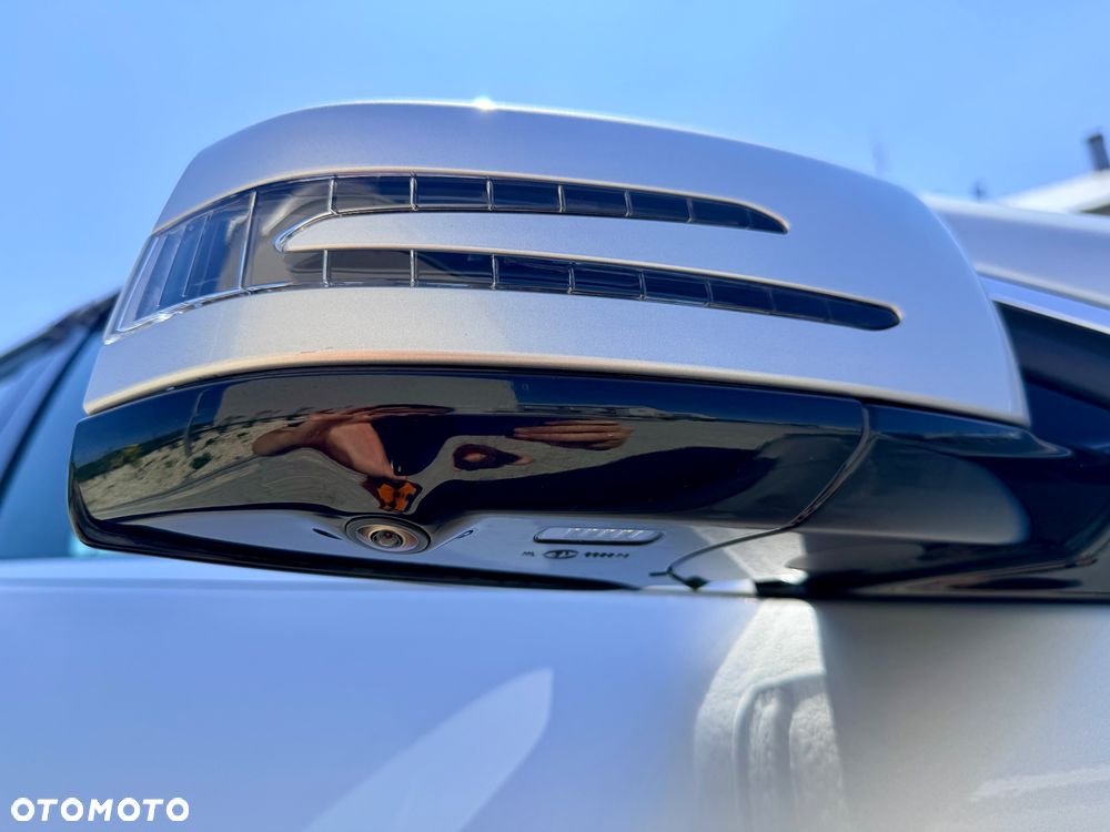 Mercedes-Benz Klasa E - 12