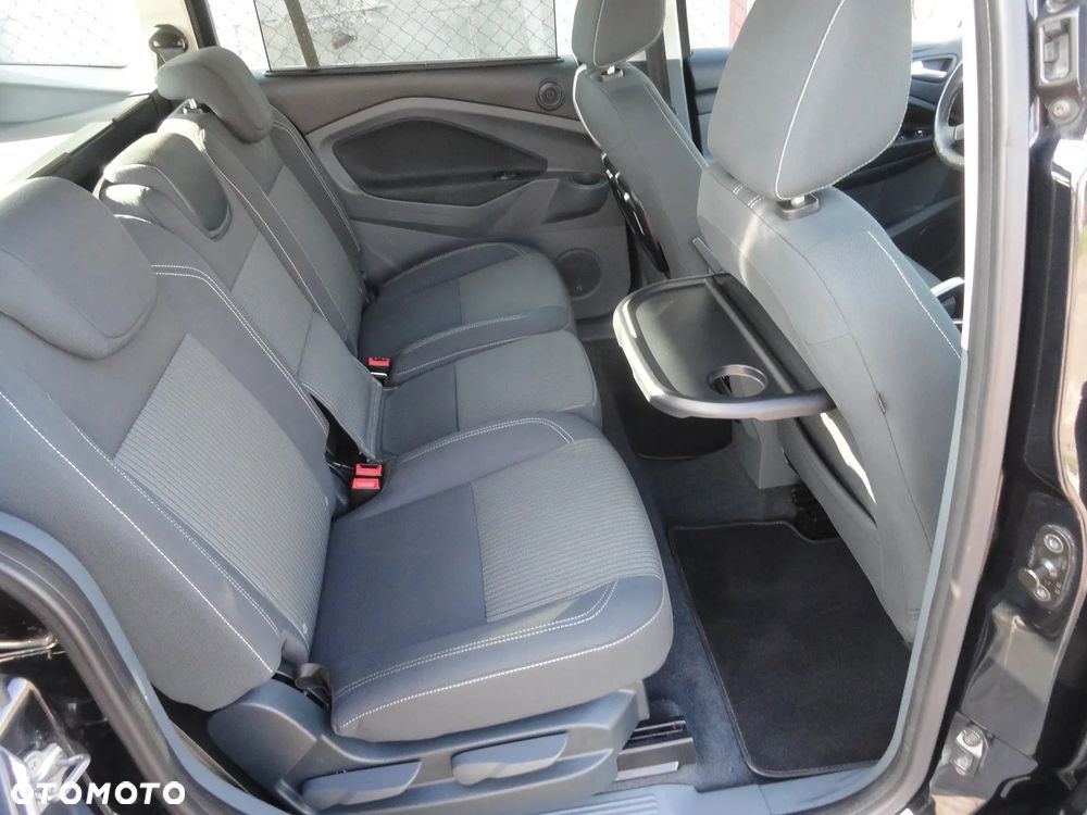 Ford Grand C-MAX 2.0 TDCi Titanium - 16