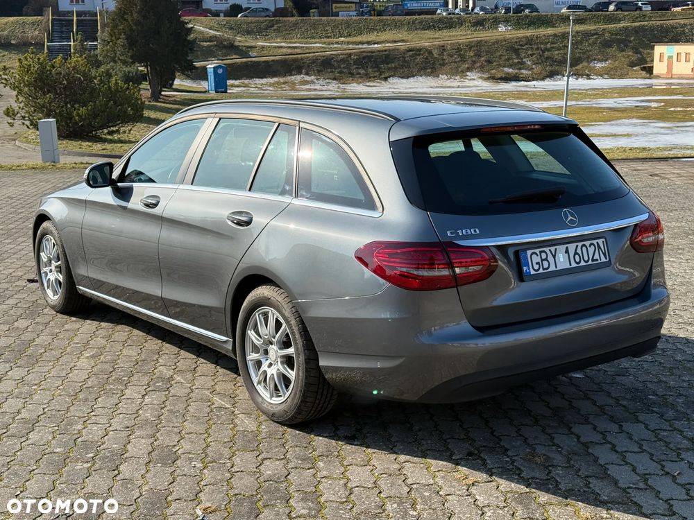 Mercedes-Benz Klasa C 180 - 11