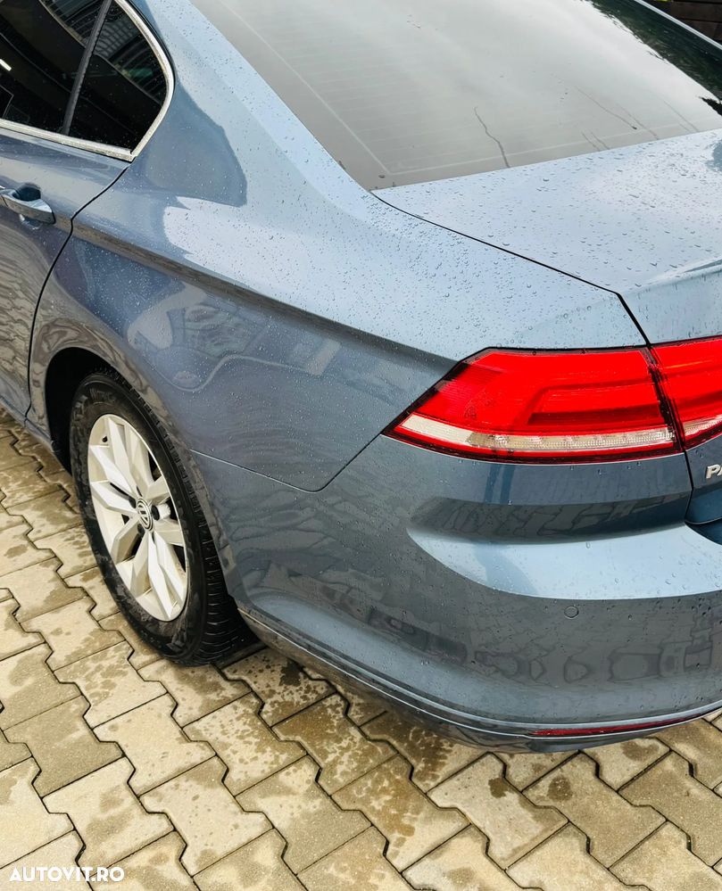 Volkswagen Passat 2.0 TDI DSG Comfortline - 6