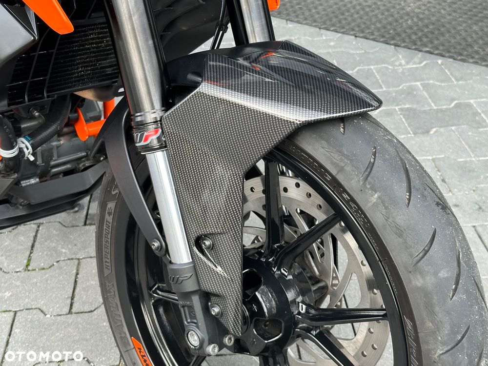 KTM Duke - 17