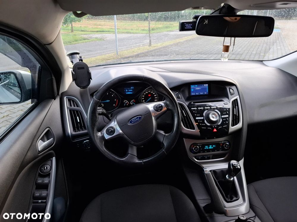 Ford Focus 2.0 TDCi Edition - 12