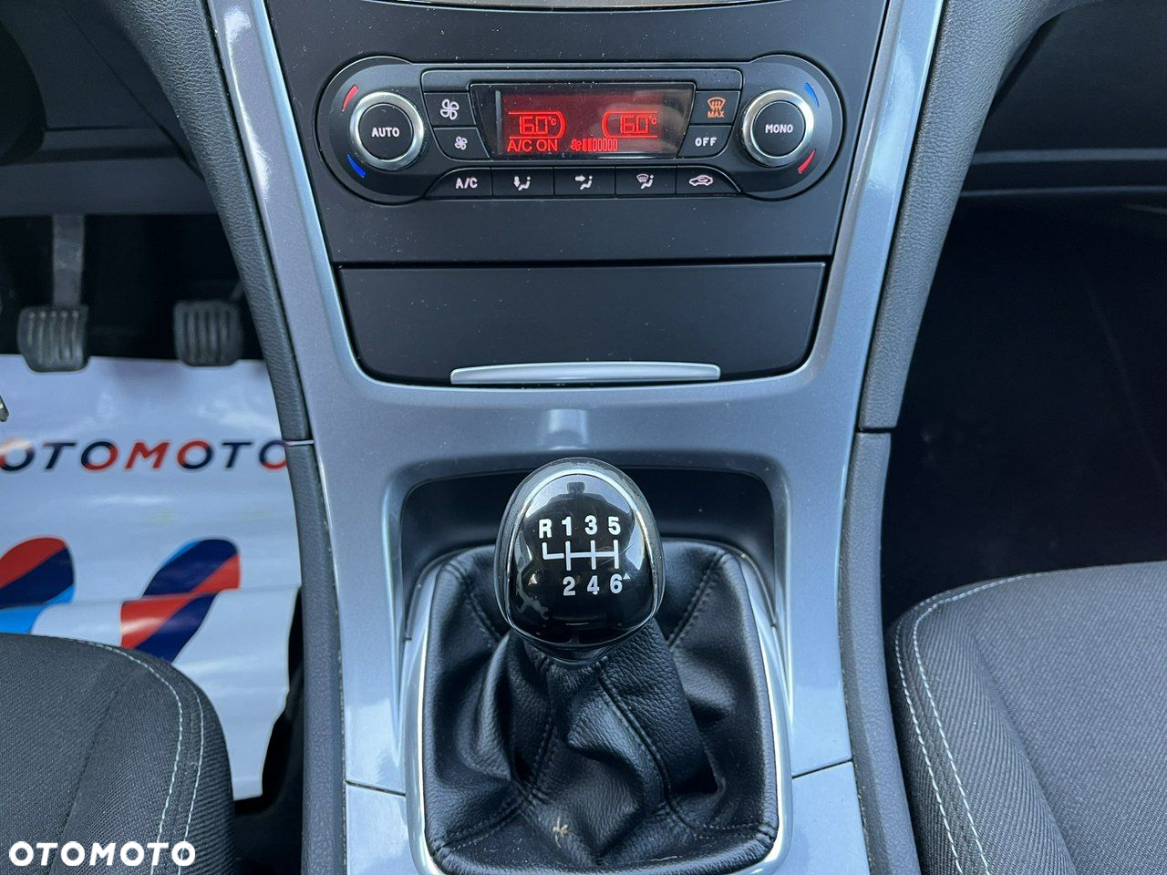 Ford Mondeo - 13