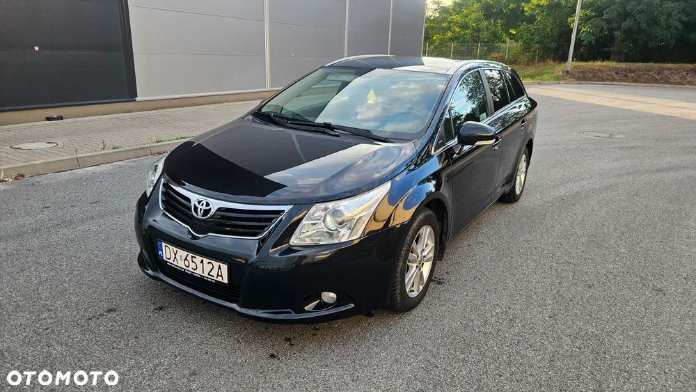 Toyota Avensis 2.0 D-4D Premium - 2