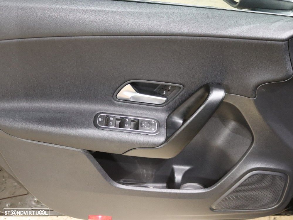 Mercedes-Benz A 180 d Progressive - 21