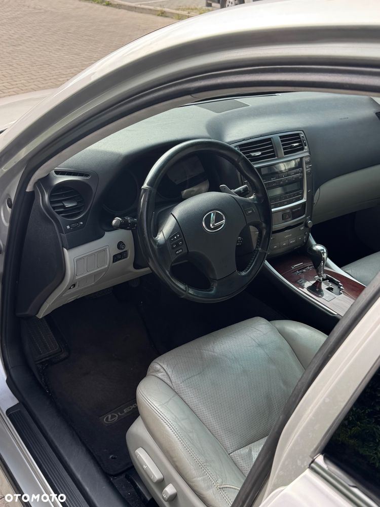 Lexus IS 250 Elegance - 8