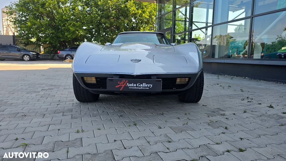 Chevrolet Corvette - 6