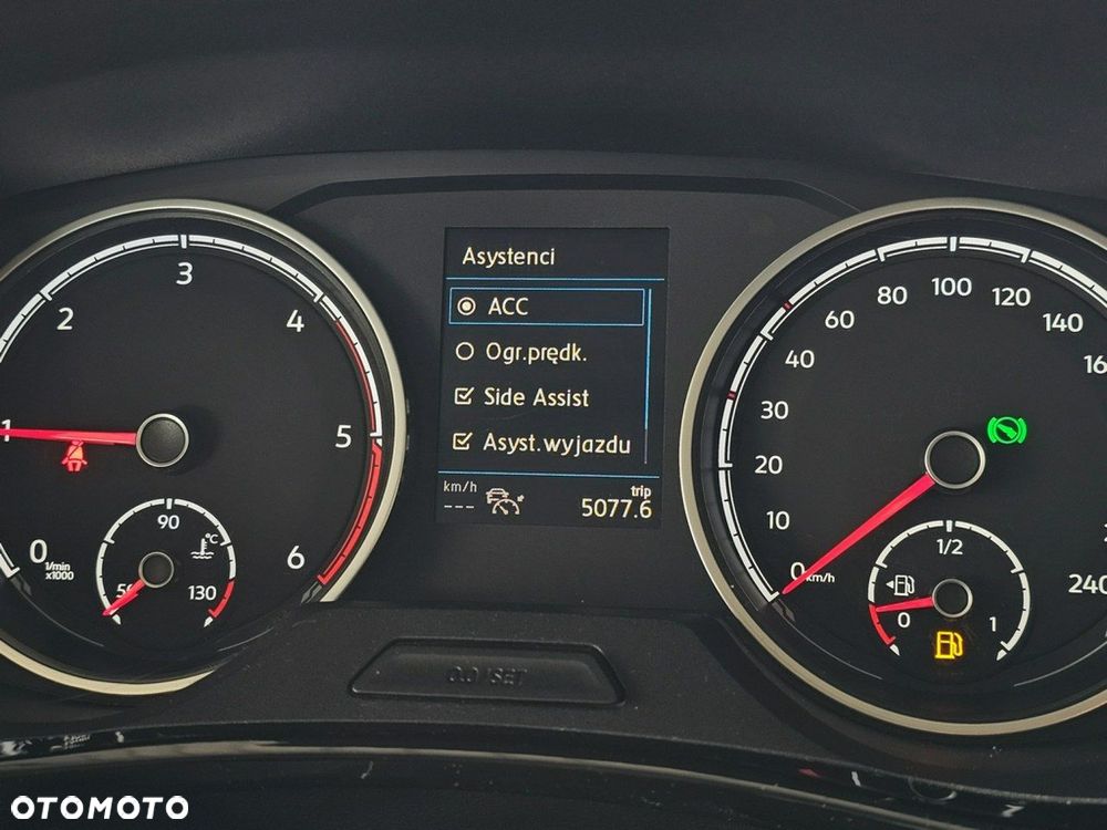 Volkswagen Multivan - 19